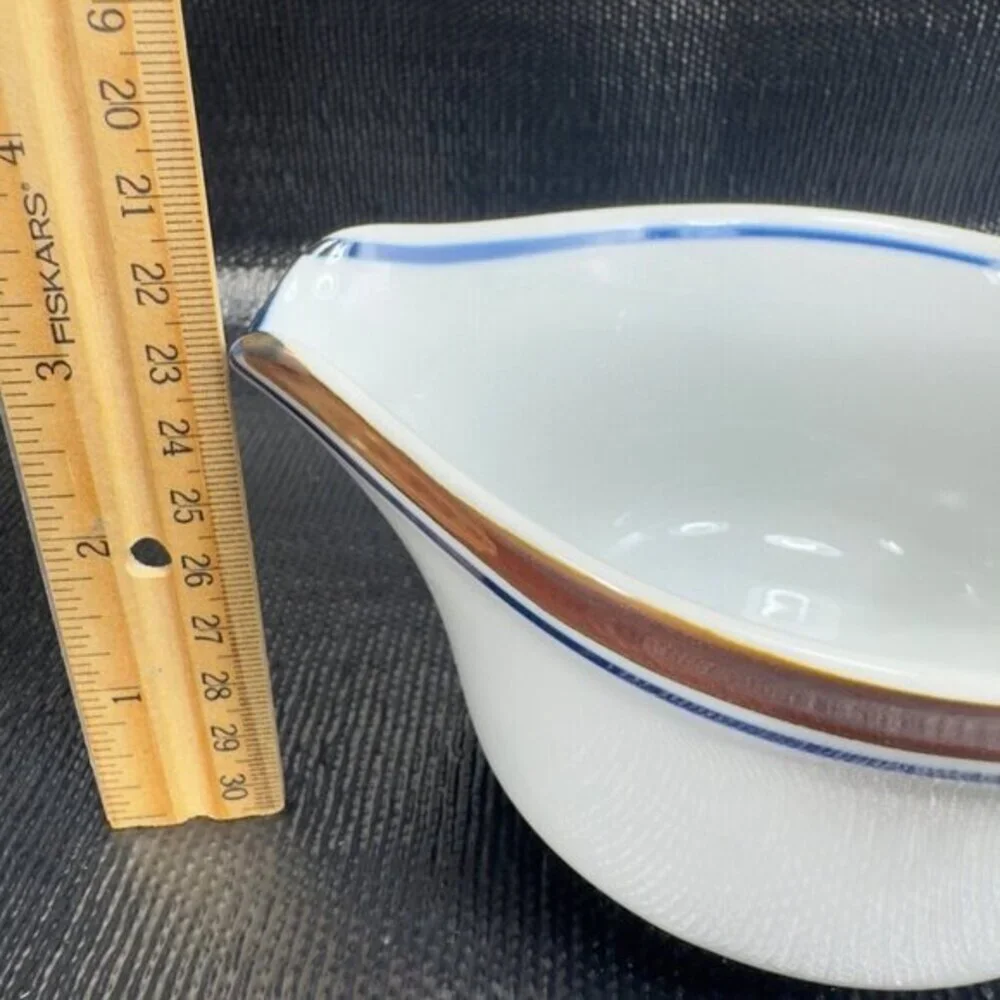 Salem Stoneware Georgetown Gravy Boat Sauce Dish American Country‎ Farmhouse VTG